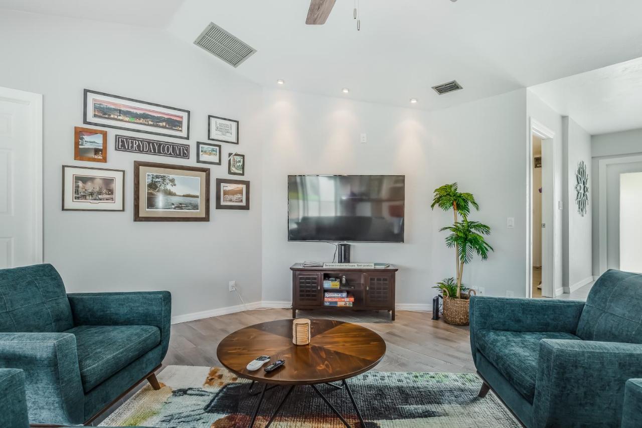Barsl Retreat Villa Cape Coral Bagian luar foto