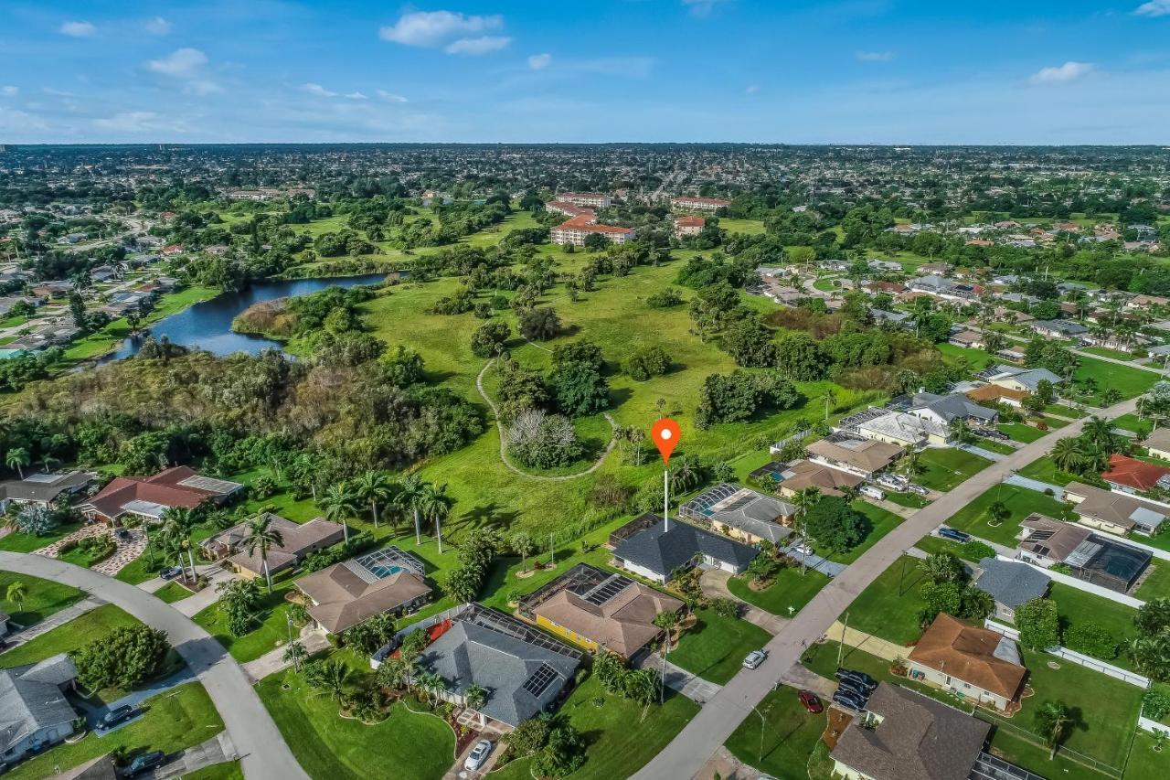 Barsl Retreat Villa Cape Coral Bagian luar foto